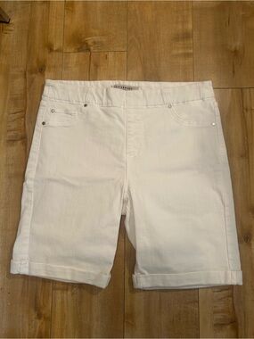 Liverpool L’os Angeles White Cuffed Bermuda Shorts